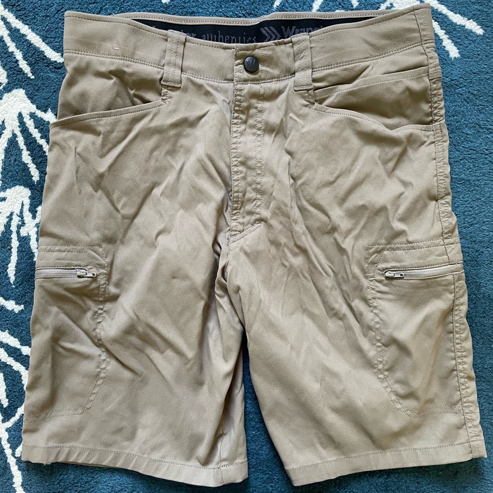Wrangler Tan Cargo Shorts Classic Utility Style